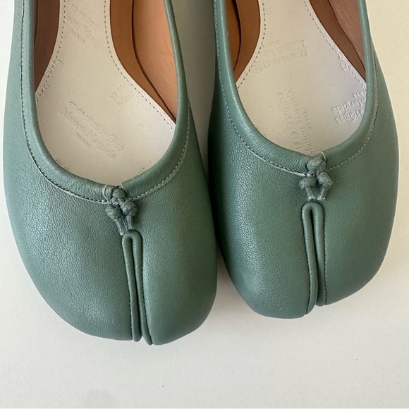 SOLD - Margiela Tabi Ballet Flats - New in Box - Picture 3 of 6